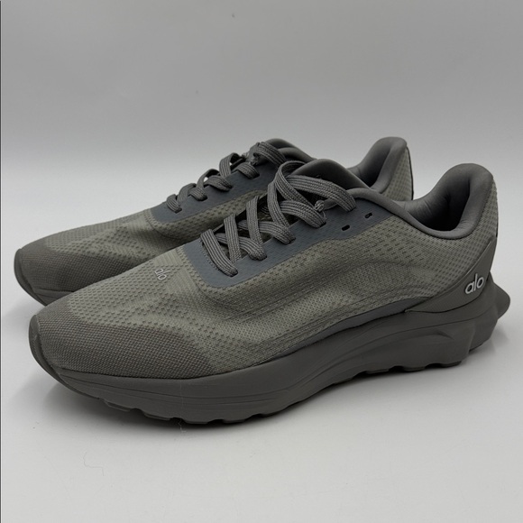 ALO Yoga Men's Charcoal Athletic Shoes